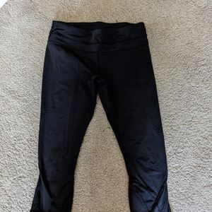 Lululemon black cropped spandex size 8